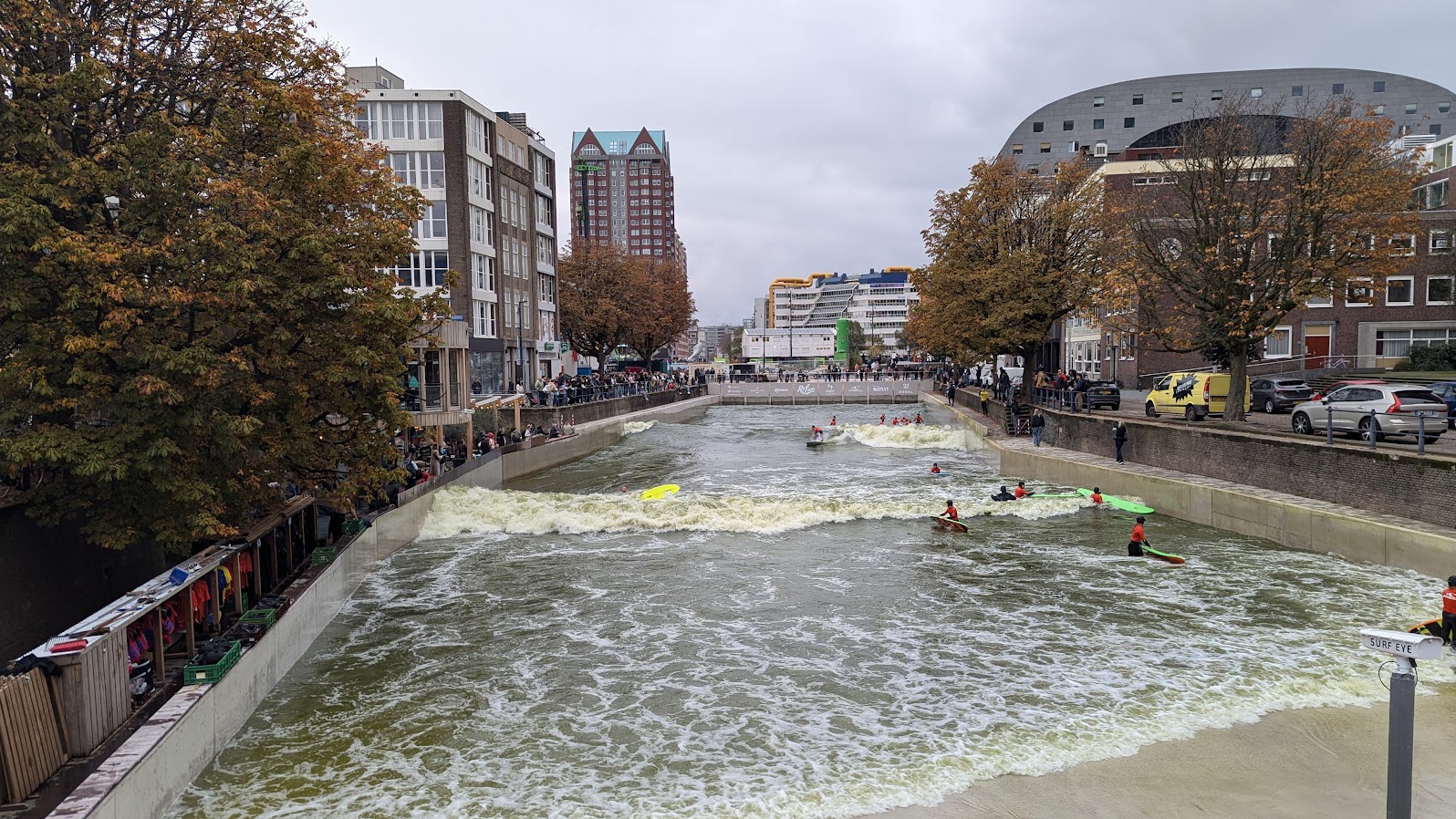 /img/antwerp-rotterdam-leiden/surfing.jpg