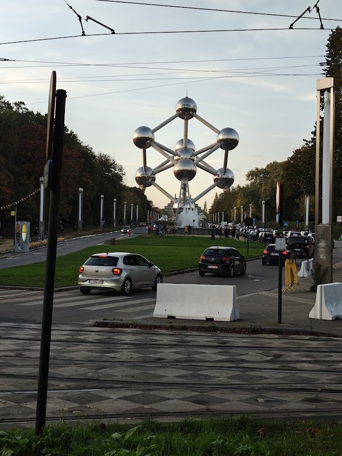 /img/belgium/atomium-day.jpg